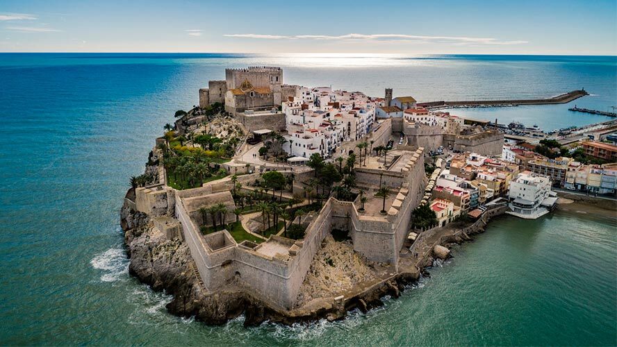 Pope Luna Castle
